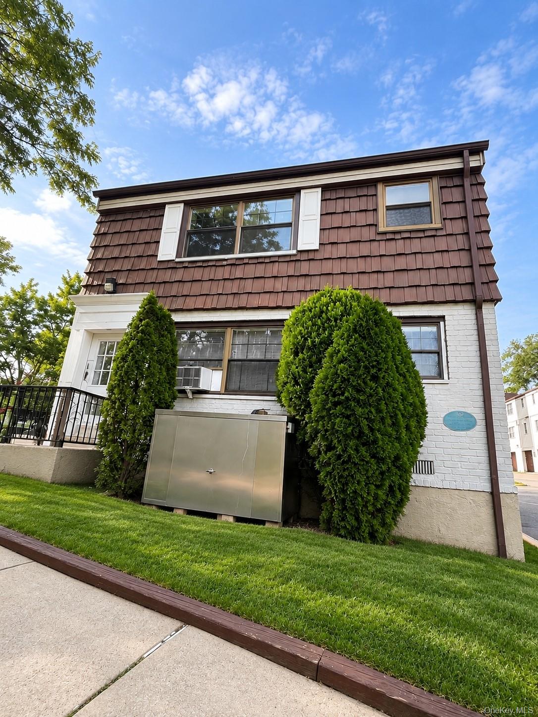 67-37 136th St Unit B, Kew Garden Hills NY 11367