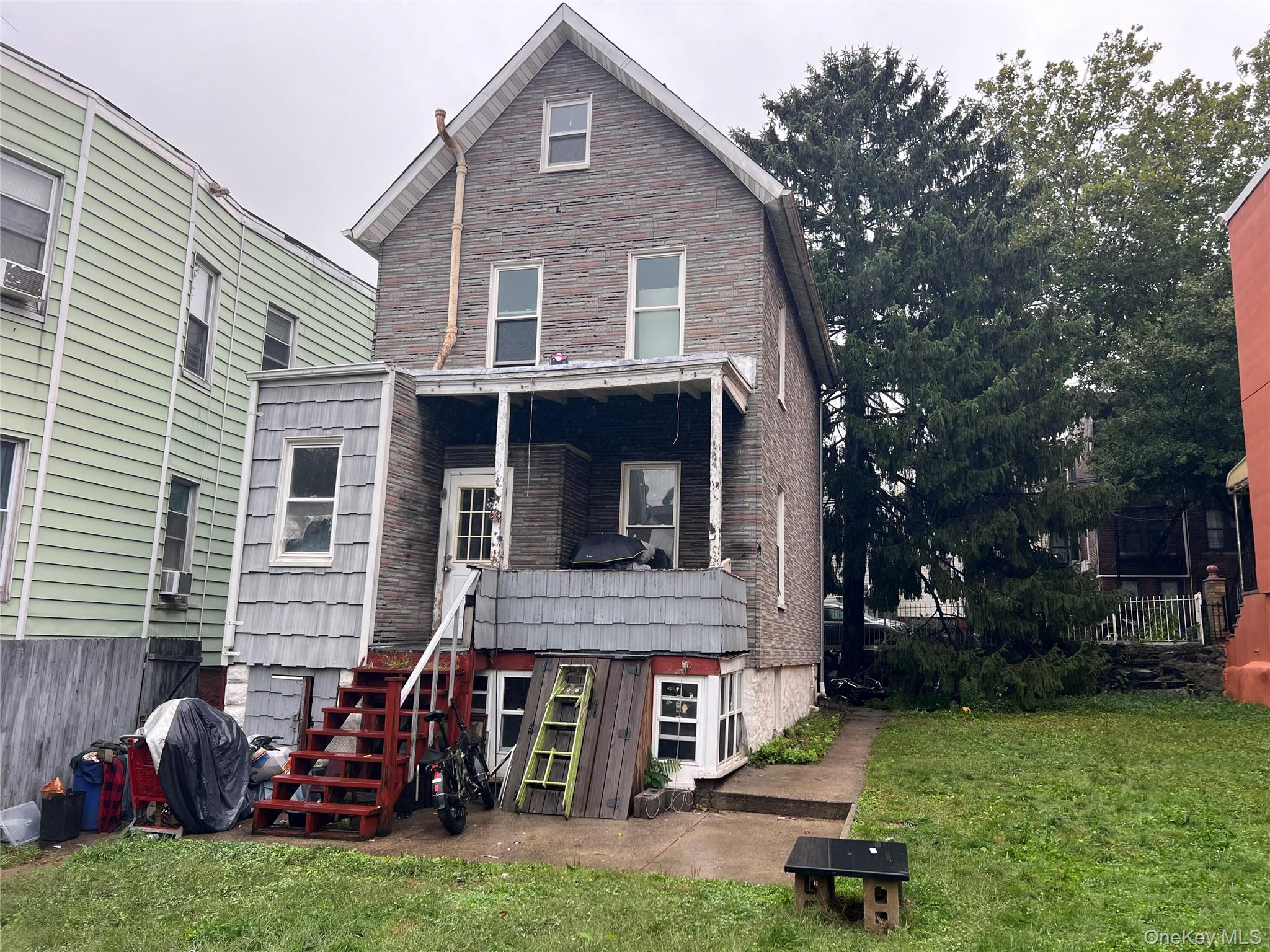 1639 Taylor Avenue, Bronx NY 10460