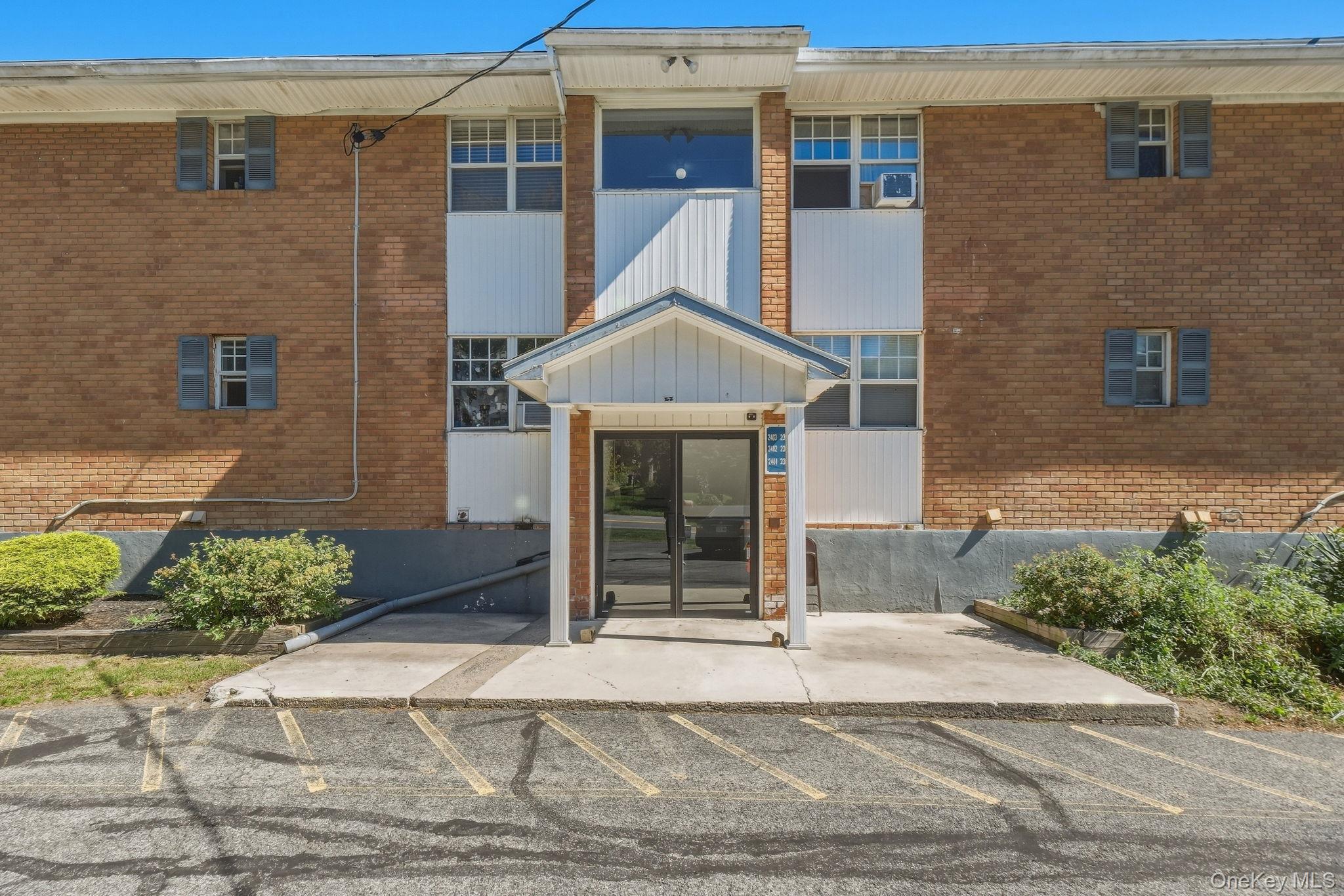 2301 Barclay Manor Unit 23A, Newburgh NY 12550