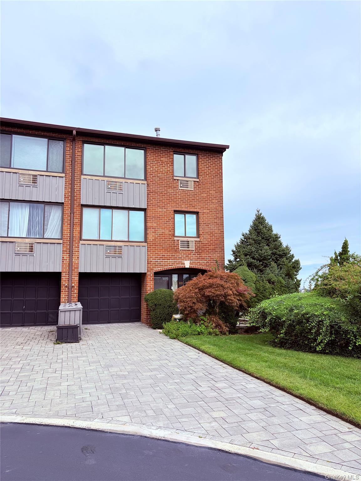 15419 Riverside Drive Unit 24B, Beechhurst NY 11357