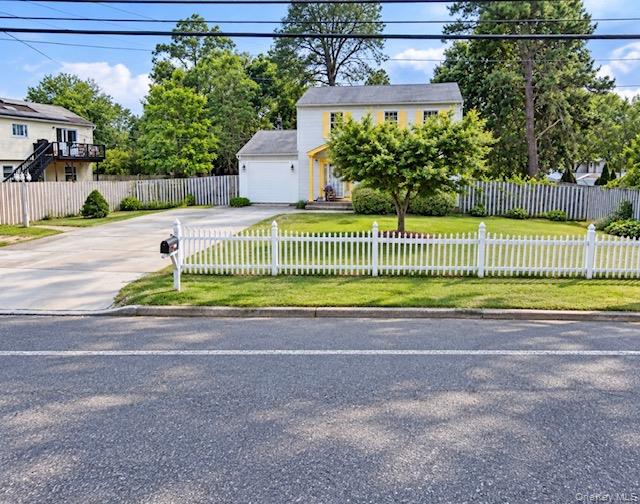214 Calebs Path, Brentwood NY 11717
