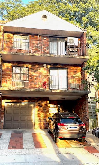 6809 242nd Street Unit 33A, Little Neck NY 11362