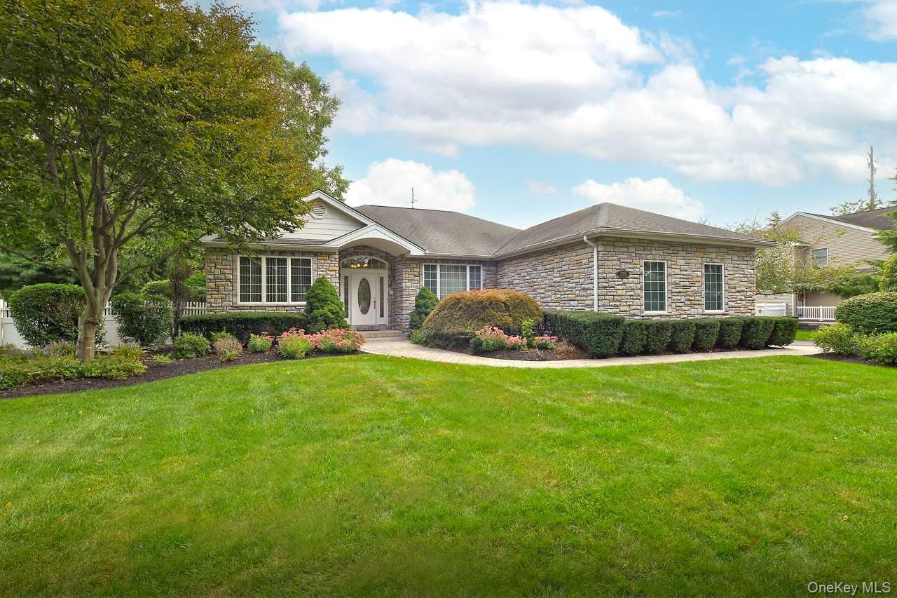 299 Pine Acre Boulevard, Dix Hills NY 11746