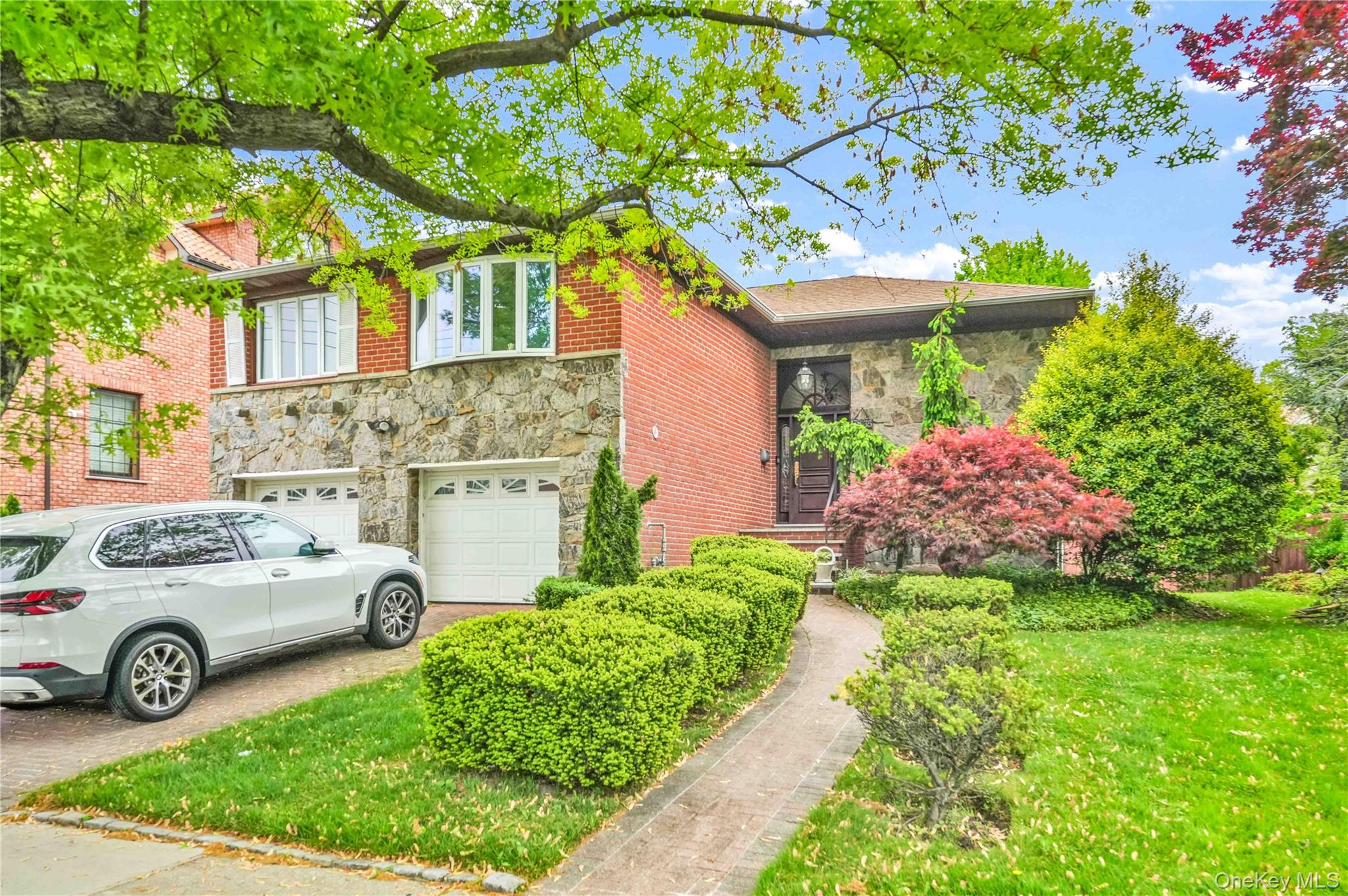 13835 11th Avenue, Malba NY 11357