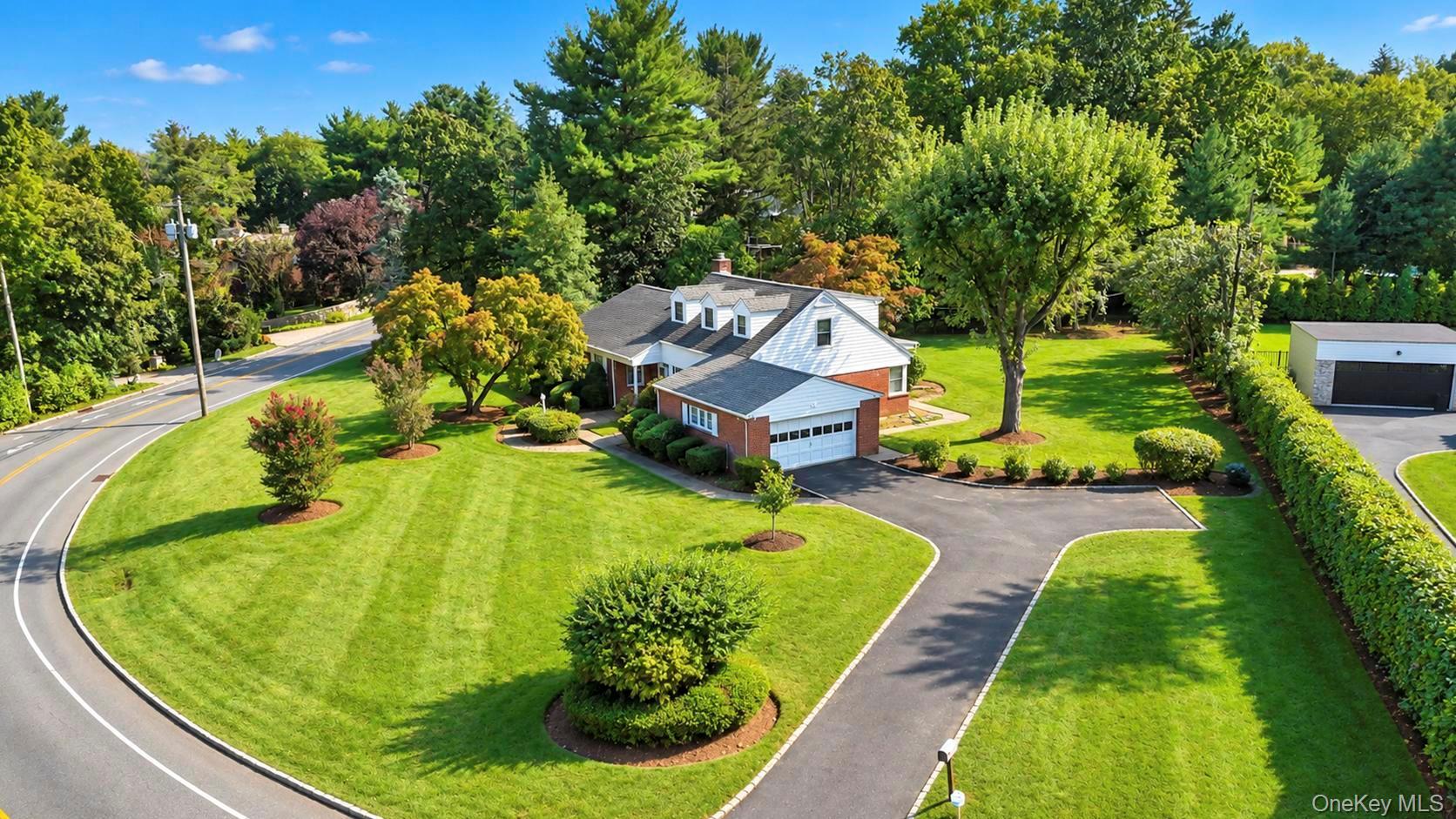 517 E Shore Road, Great Neck NY 11024