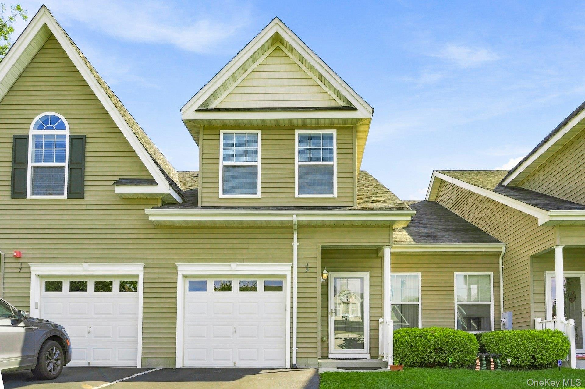 38 Augusta Drive, Medford NY 11763