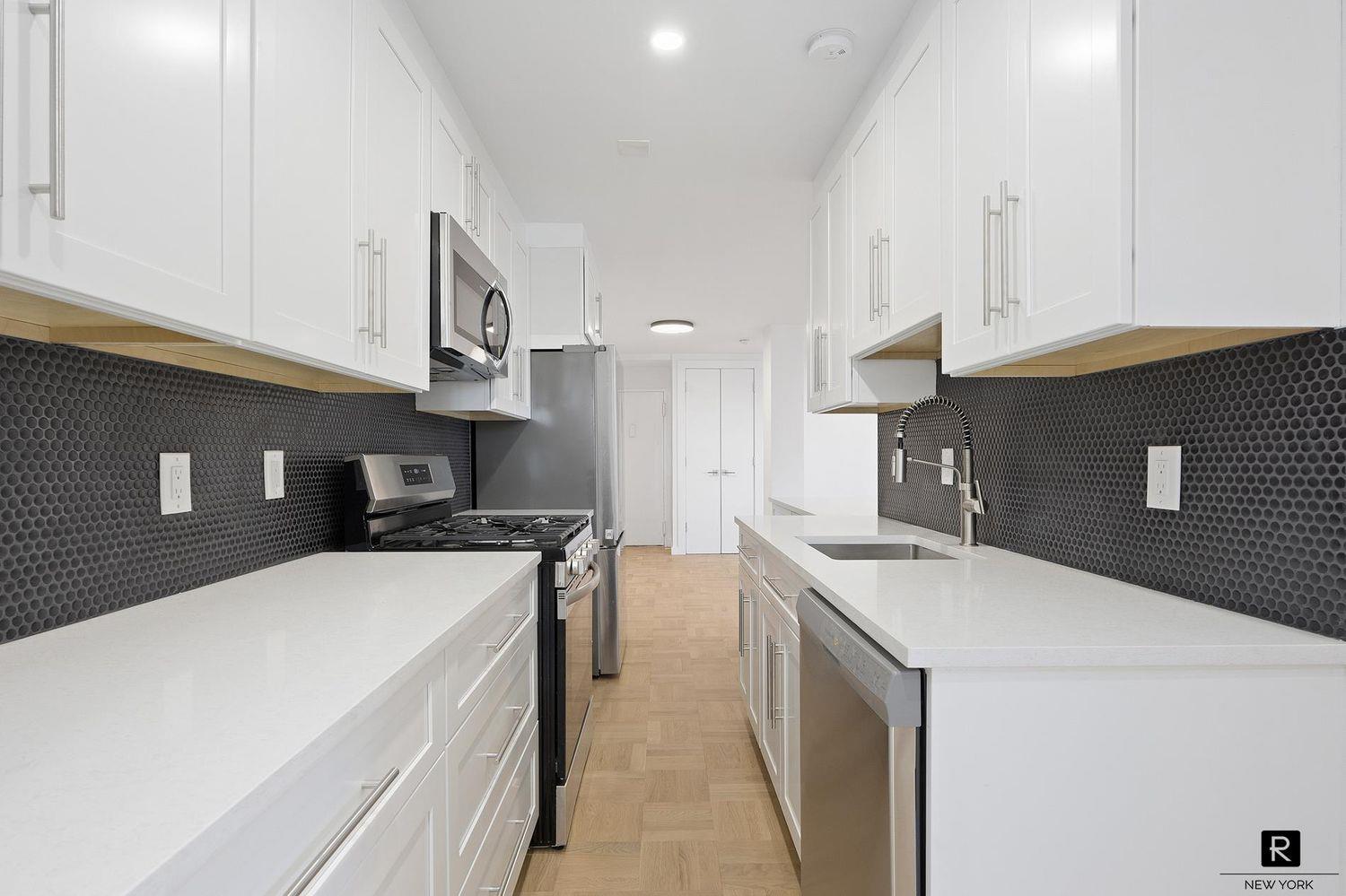 477 FDR Drive Unit M-1602, Manhattan NY 10002