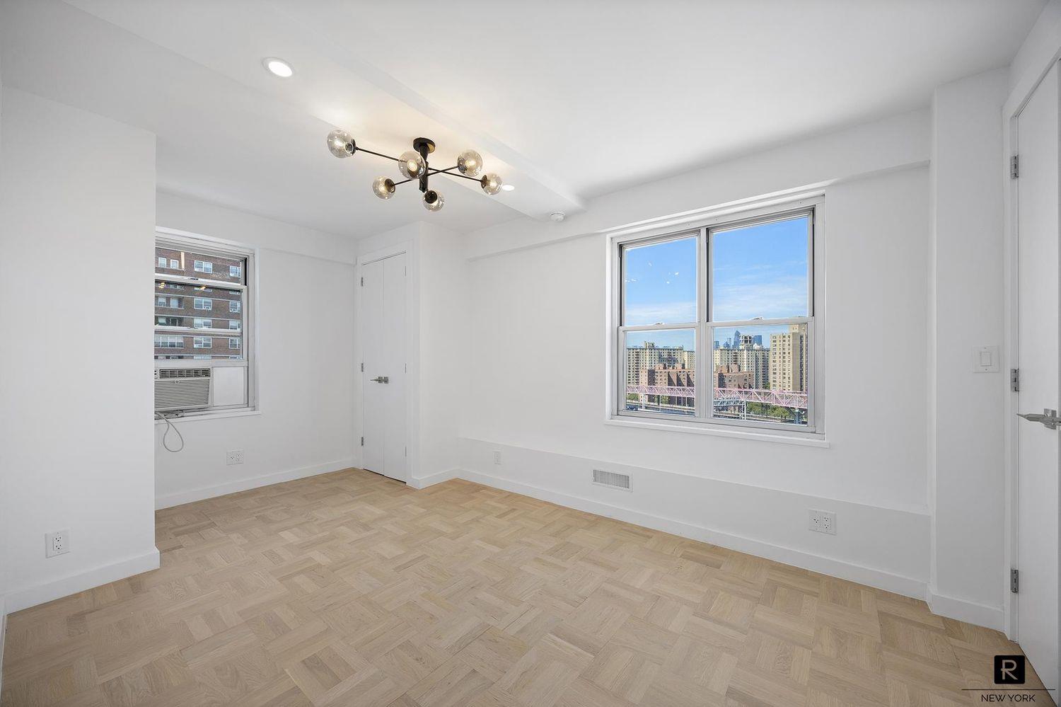 477 FDR Drive Unit M-1602, Manhattan NY 10002