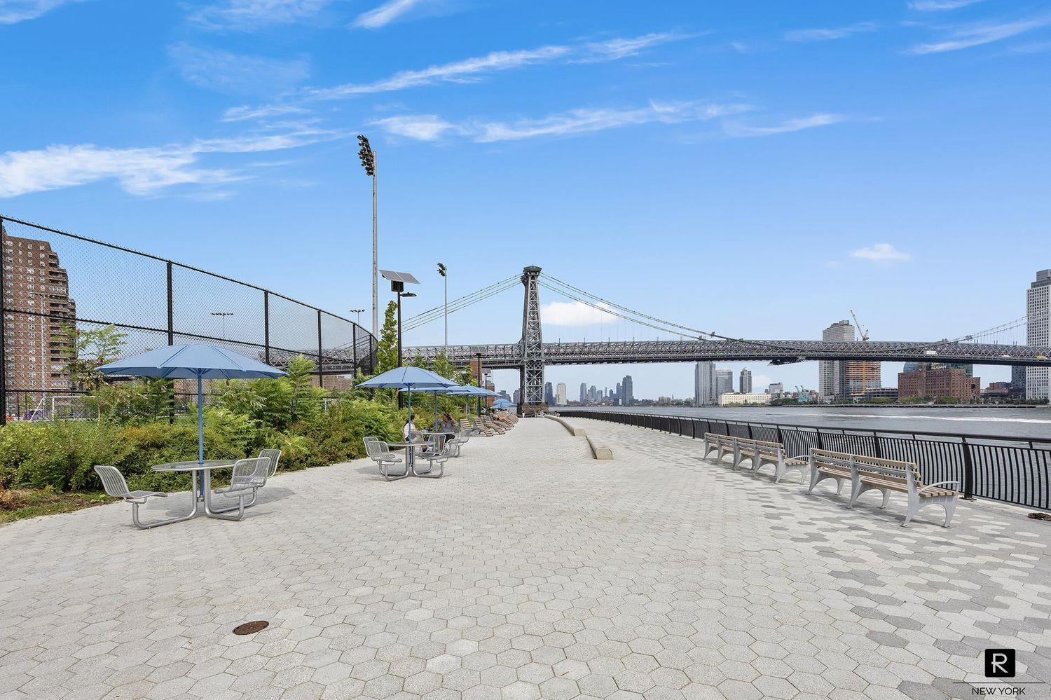 477 FDR Drive Unit M-1602, Manhattan NY 10002