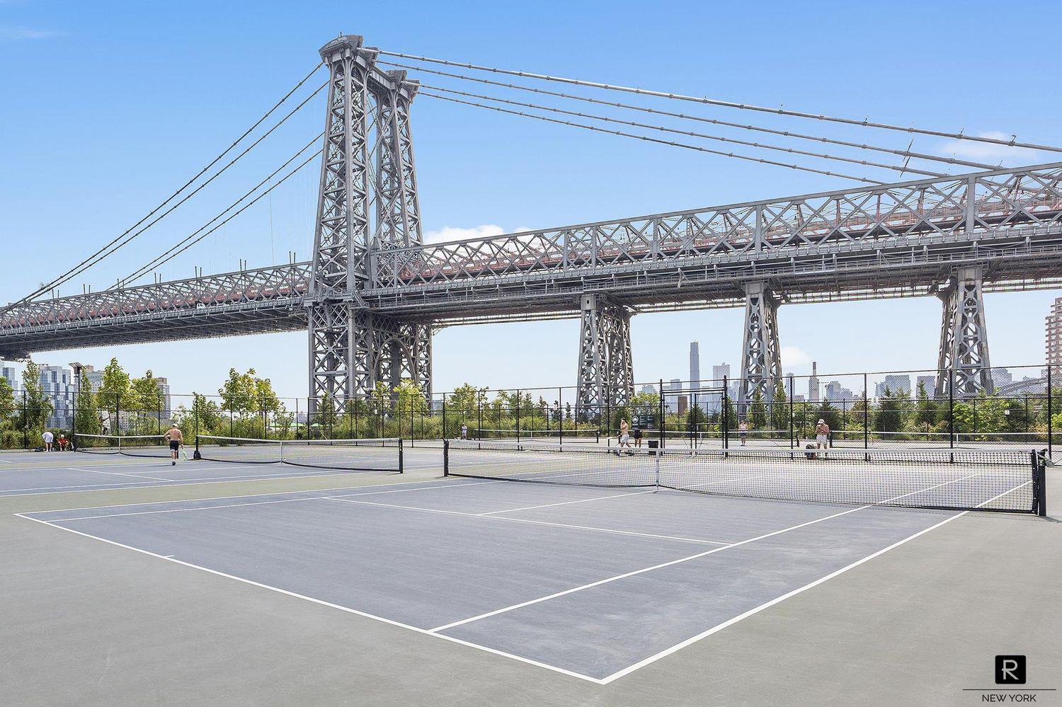 477 FDR Drive Unit M-1602, Manhattan NY 10002