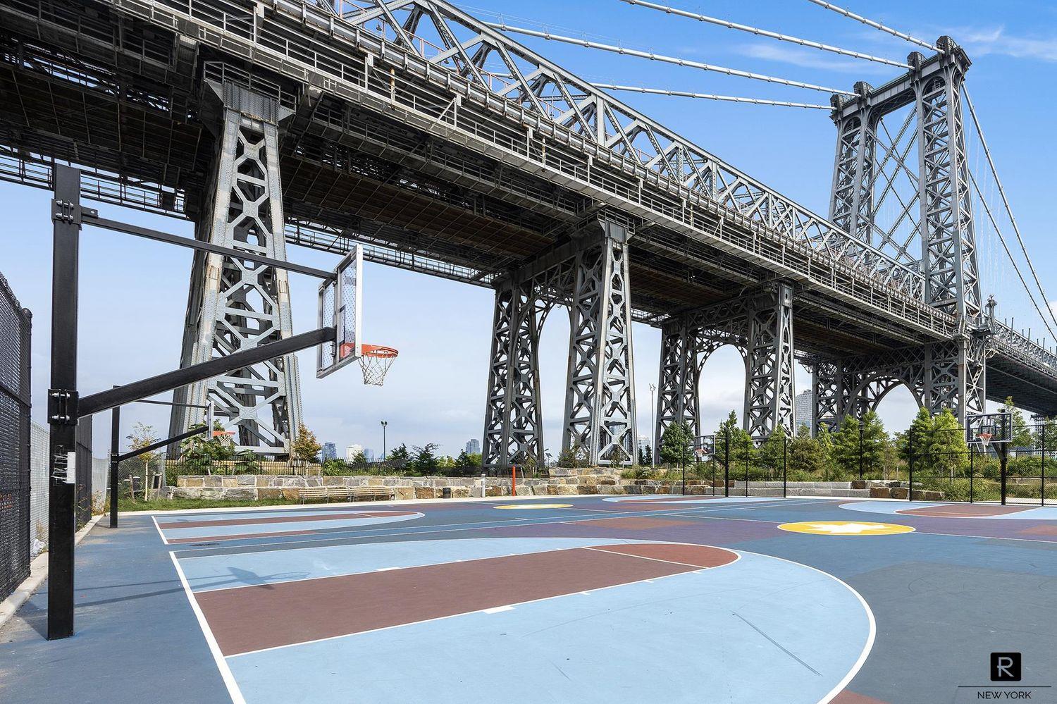 477 FDR Drive Unit M-1602, Manhattan NY 10002