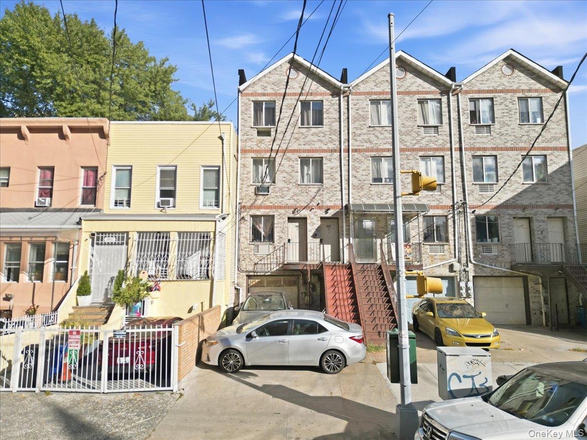 2050 Arthur Avenue, Bronx NY 10457
