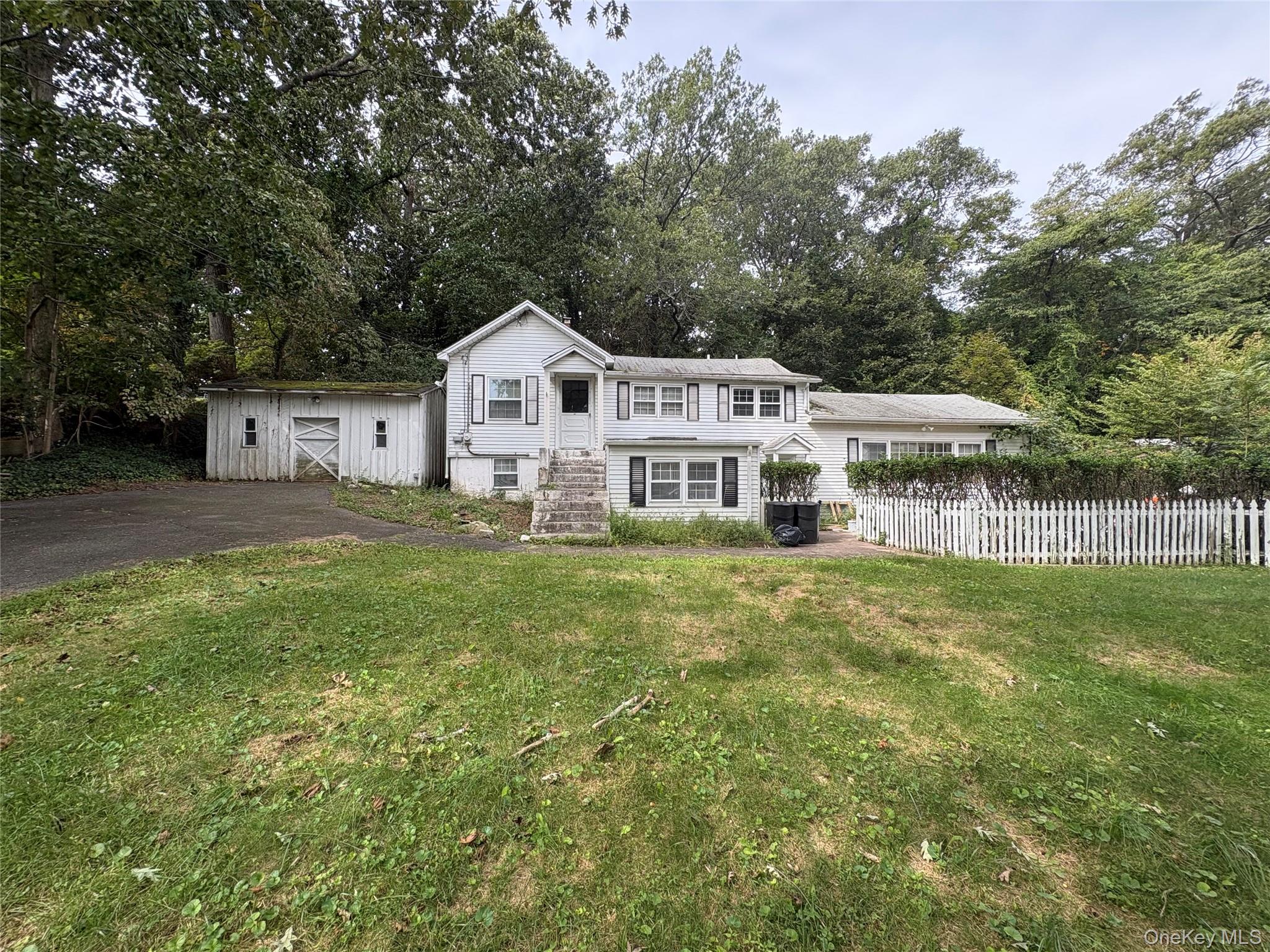 27 Shady Lane, Huntington NY 11743