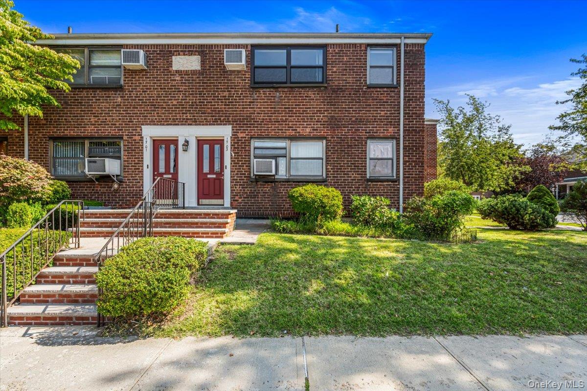 17-03 Utopia Parkway Unit 2-48, Whitestone NY 11357
