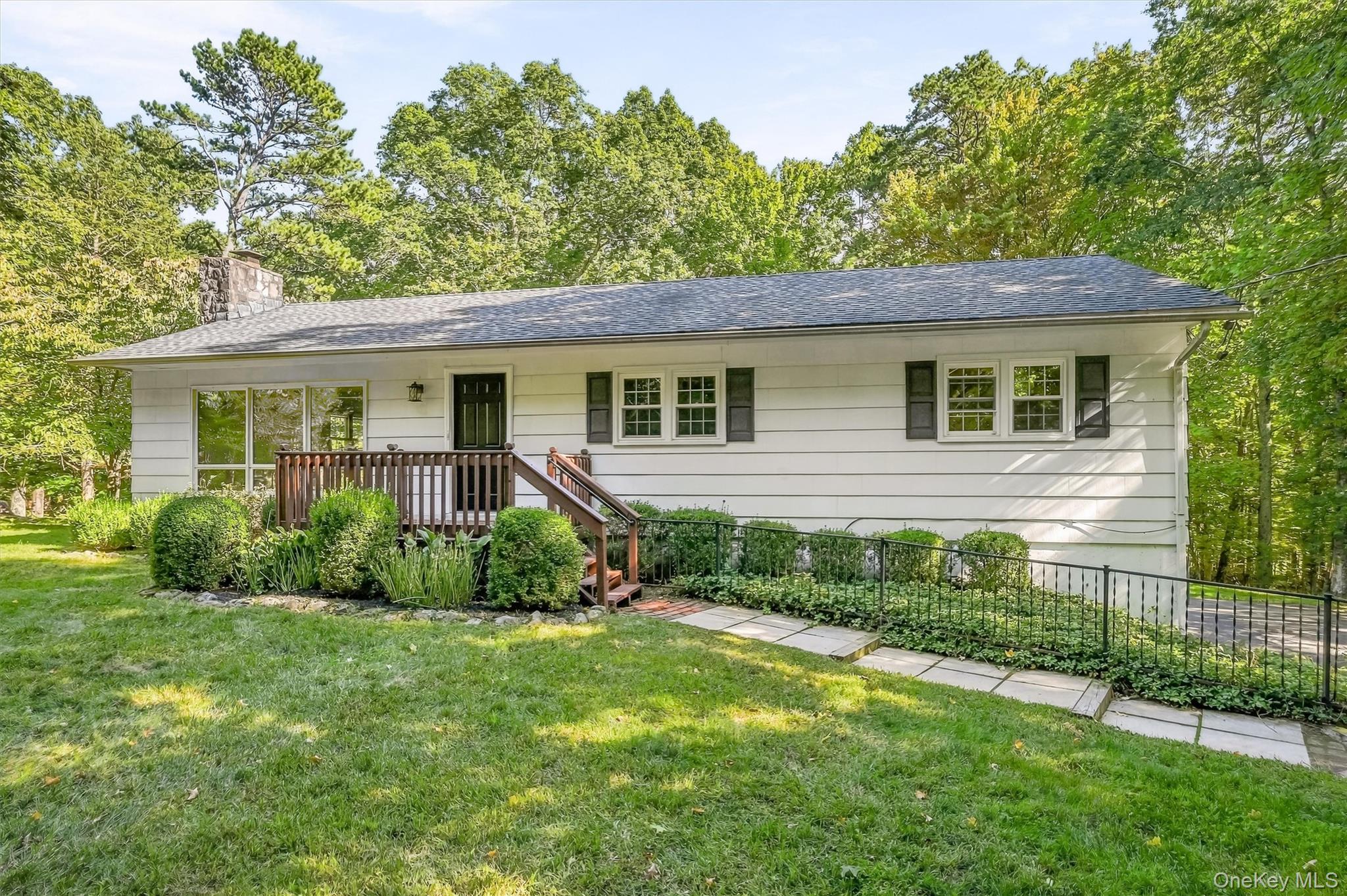 7 Durmo Road, New Paltz NY 12561