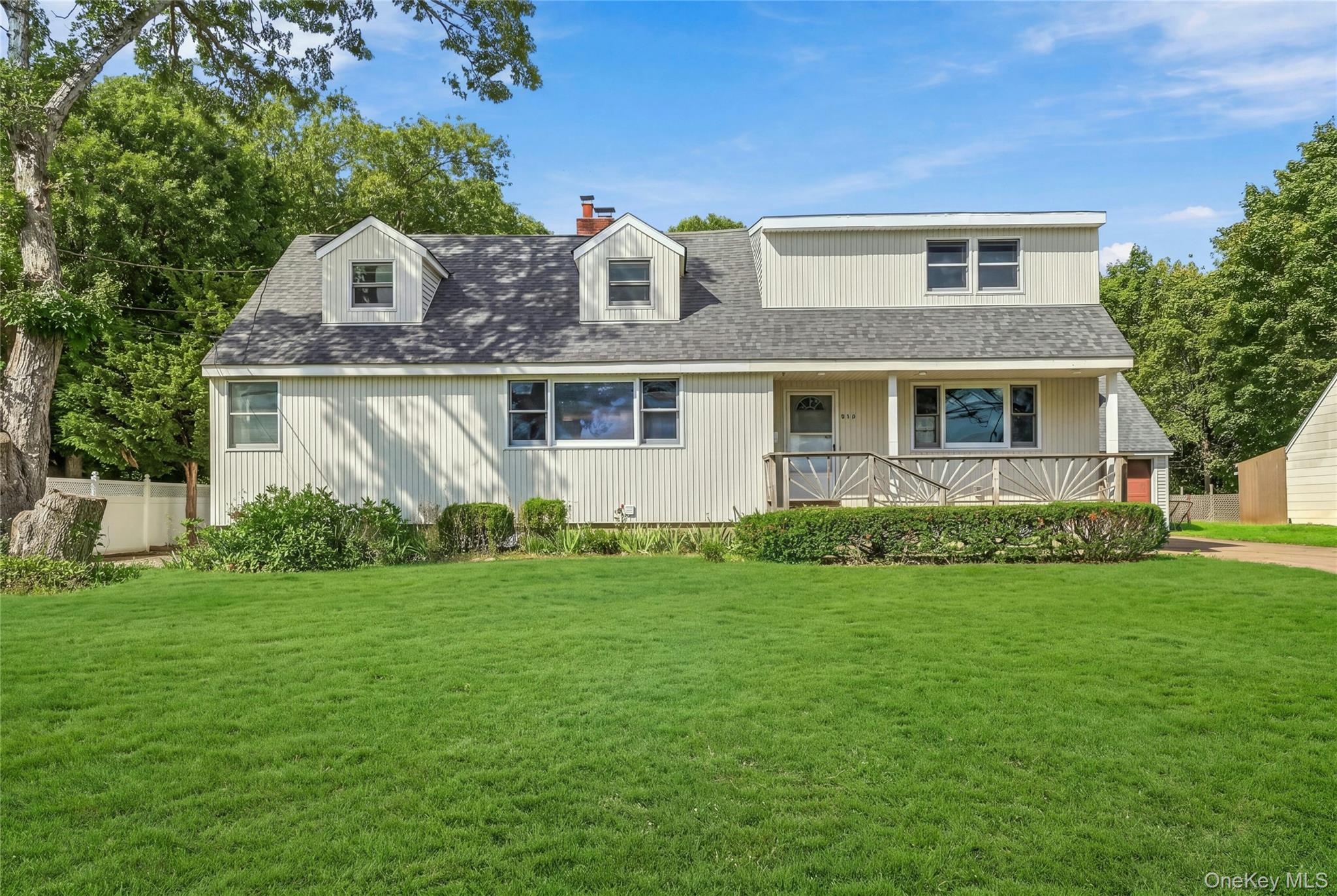 930 Tooker Avenue, West Babylon NY 11704
