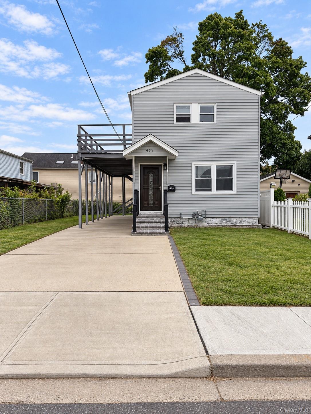 459 Roquette Avenue, Floral Park NY 11001