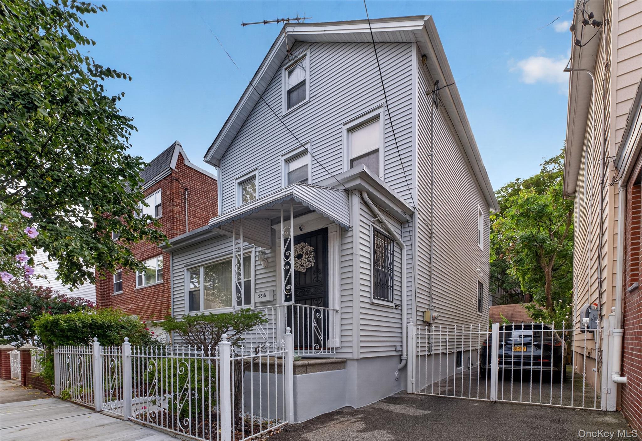 2518 Glebe Avenue, Bronx NY 10461