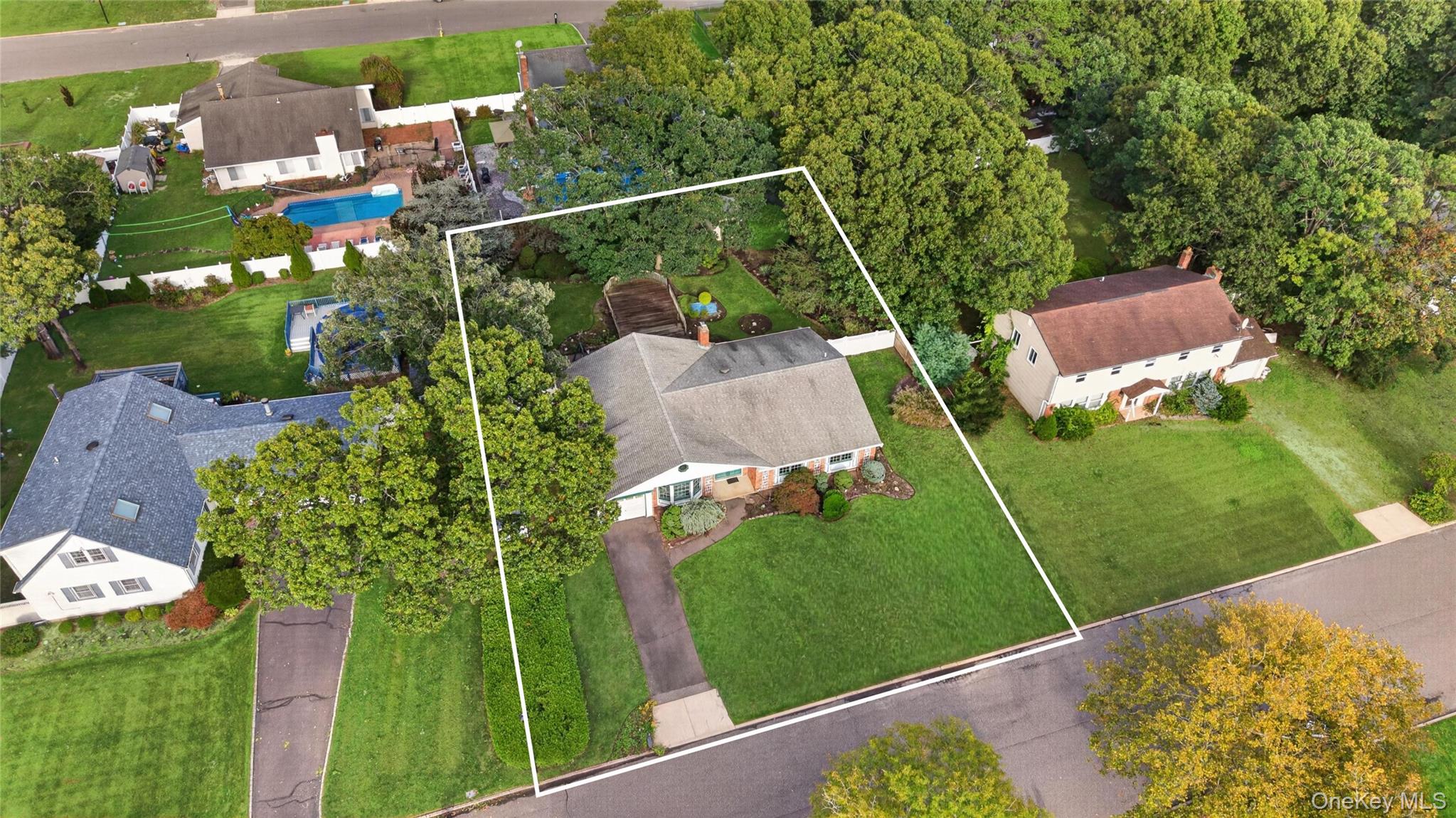 9 Groton Lane, Coram NY 11727