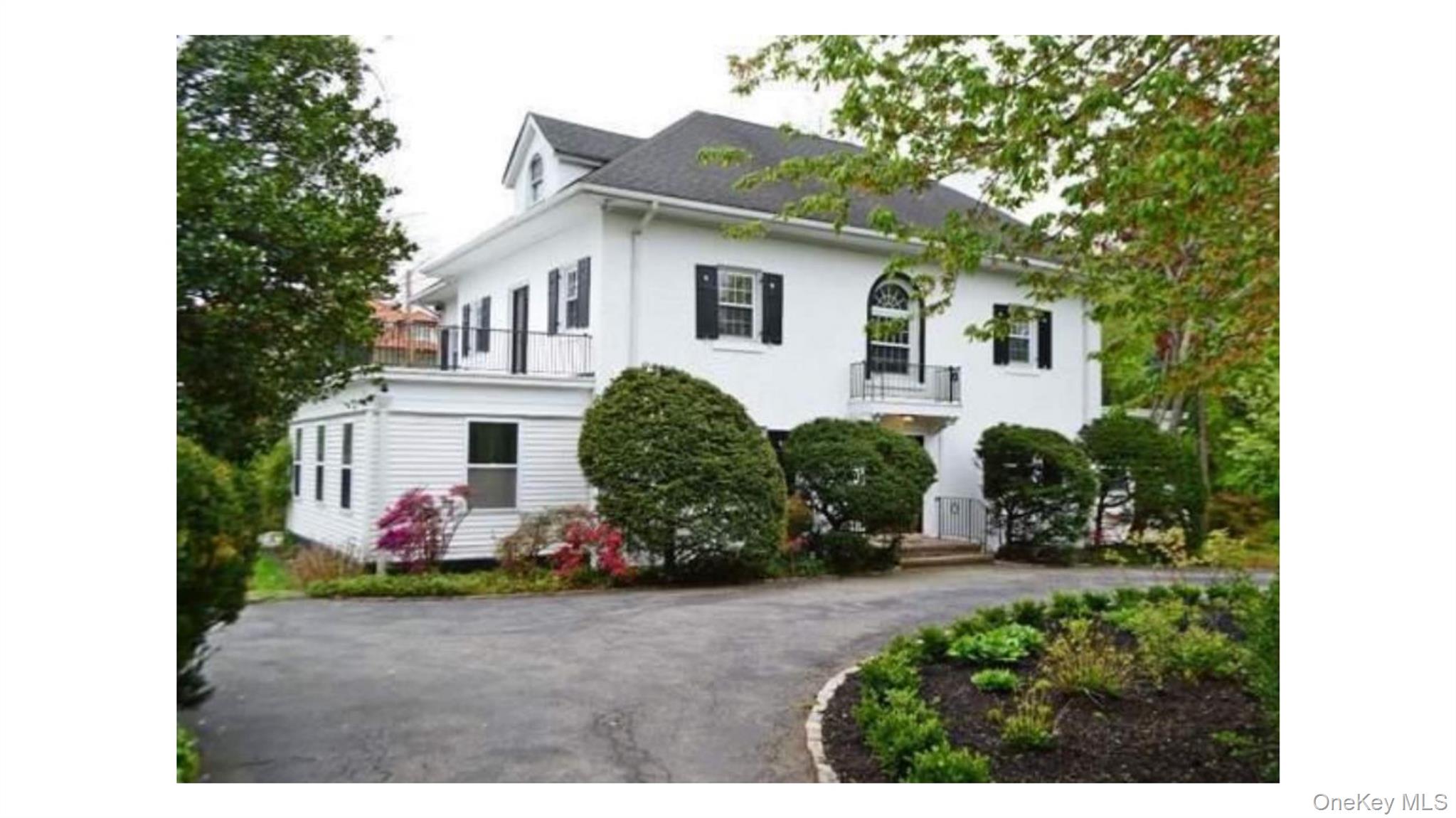 2 Arleigh Road, Great Neck NY 11021