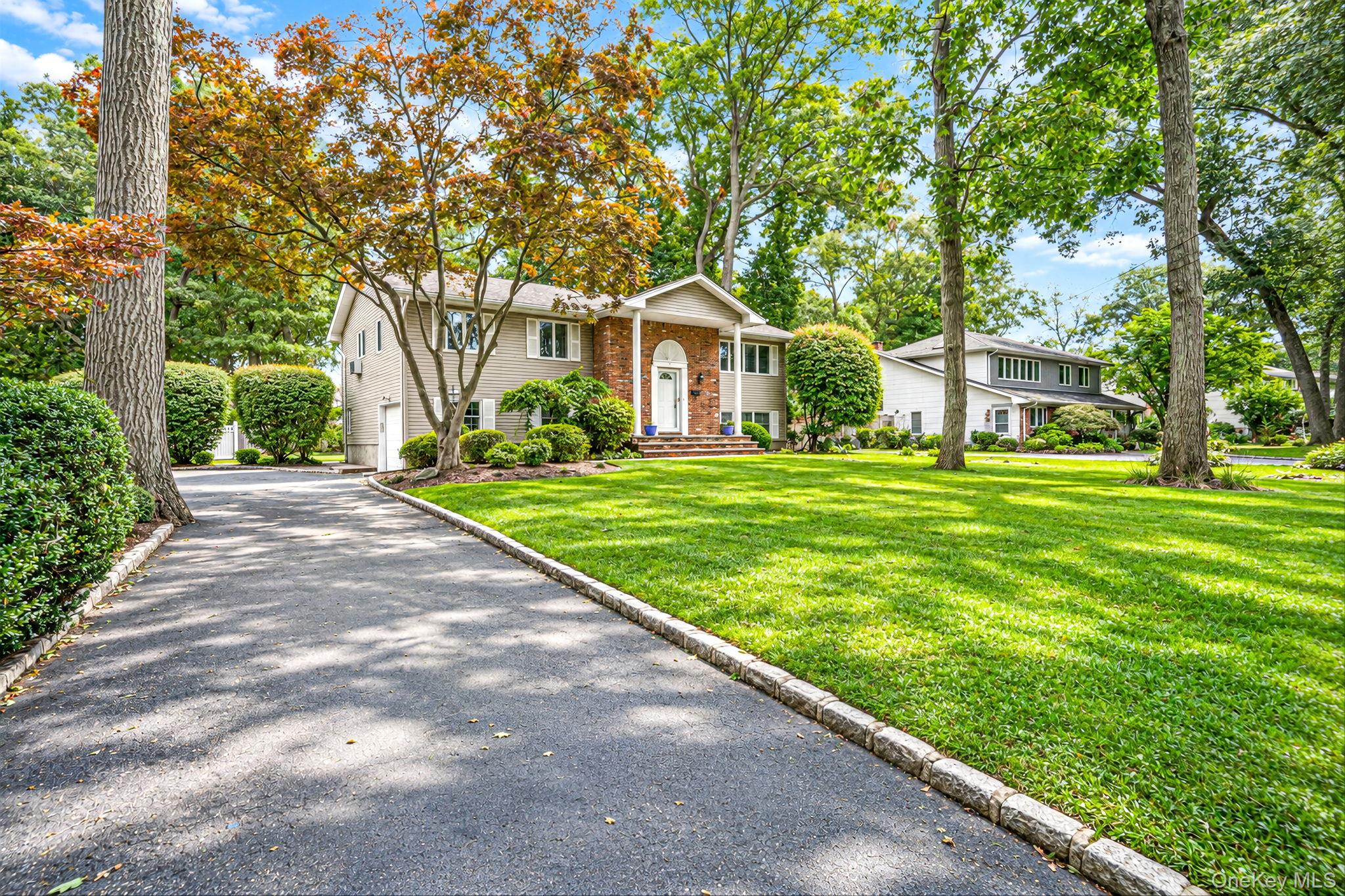 3 Oasis Place, East Northport NY 11731