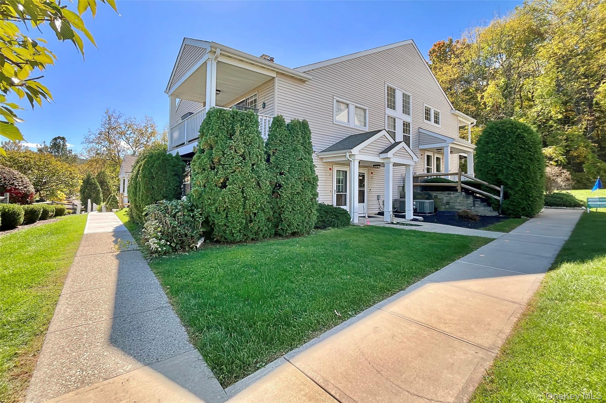 21 The Knolls Knolls Unit 21, Warwick NY 10990