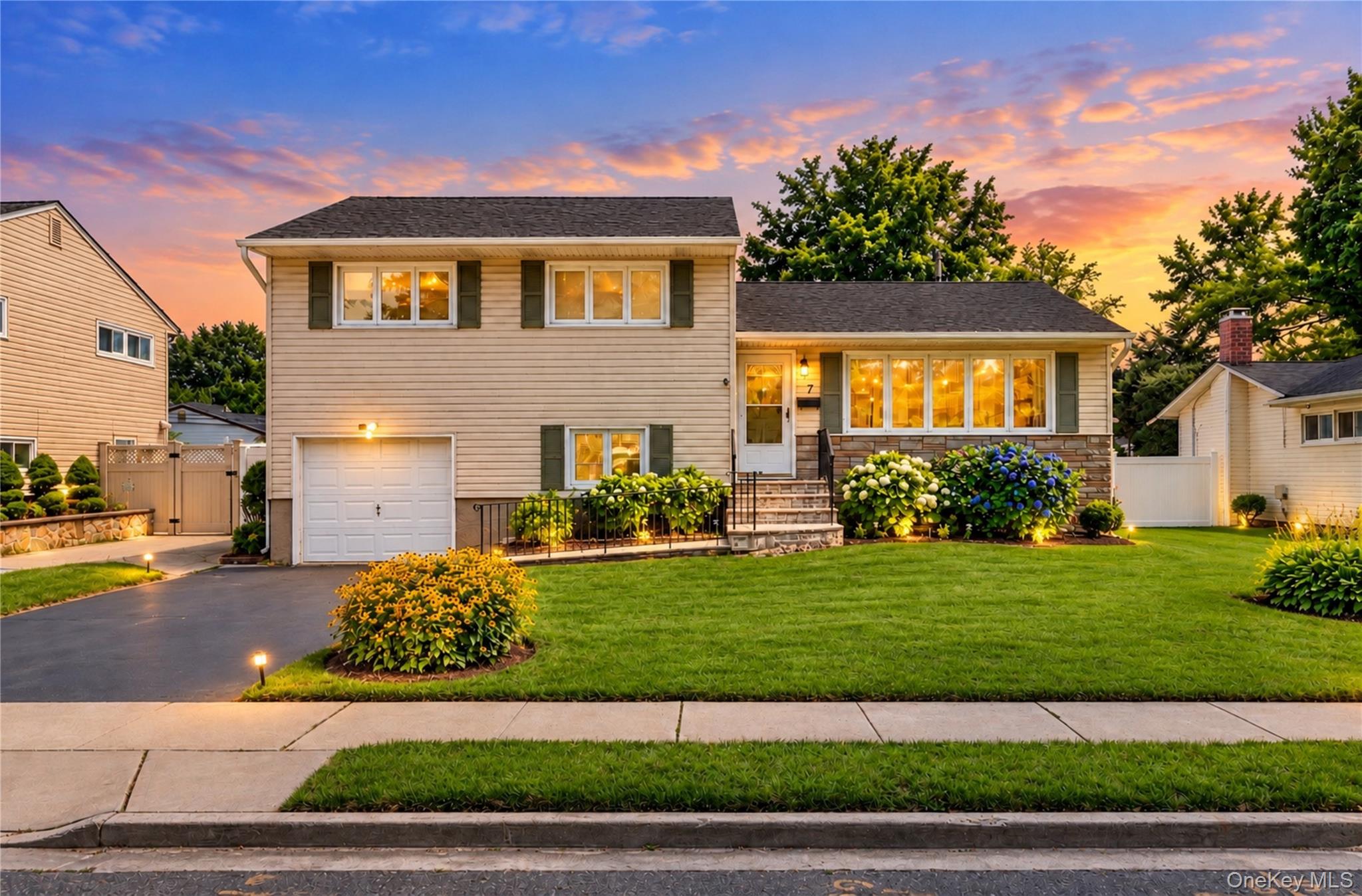 7 Primrose Avenue, Hicksville NY 11801