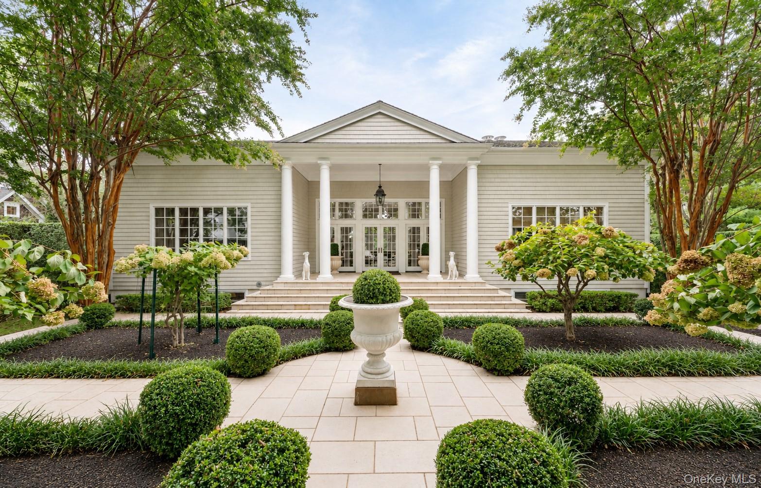 170 Breese Lane, Southampton NY 11968