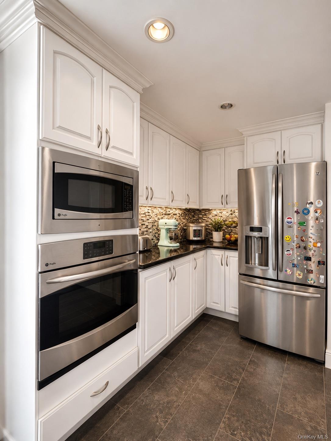 202-13 33rd Avenue, Bayside NY 11361