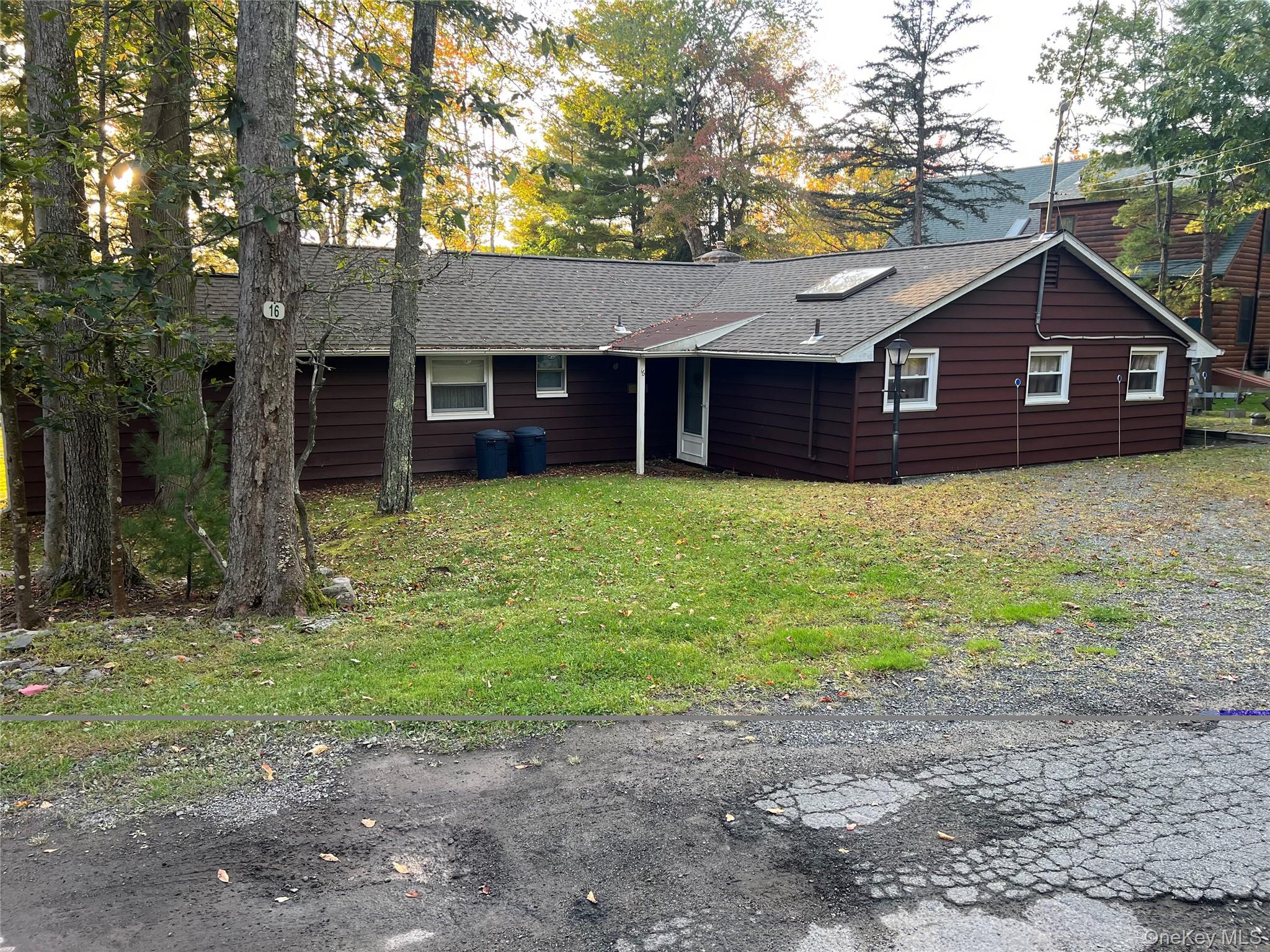 16 Gold Point Road, Rock Hill NY 12775
