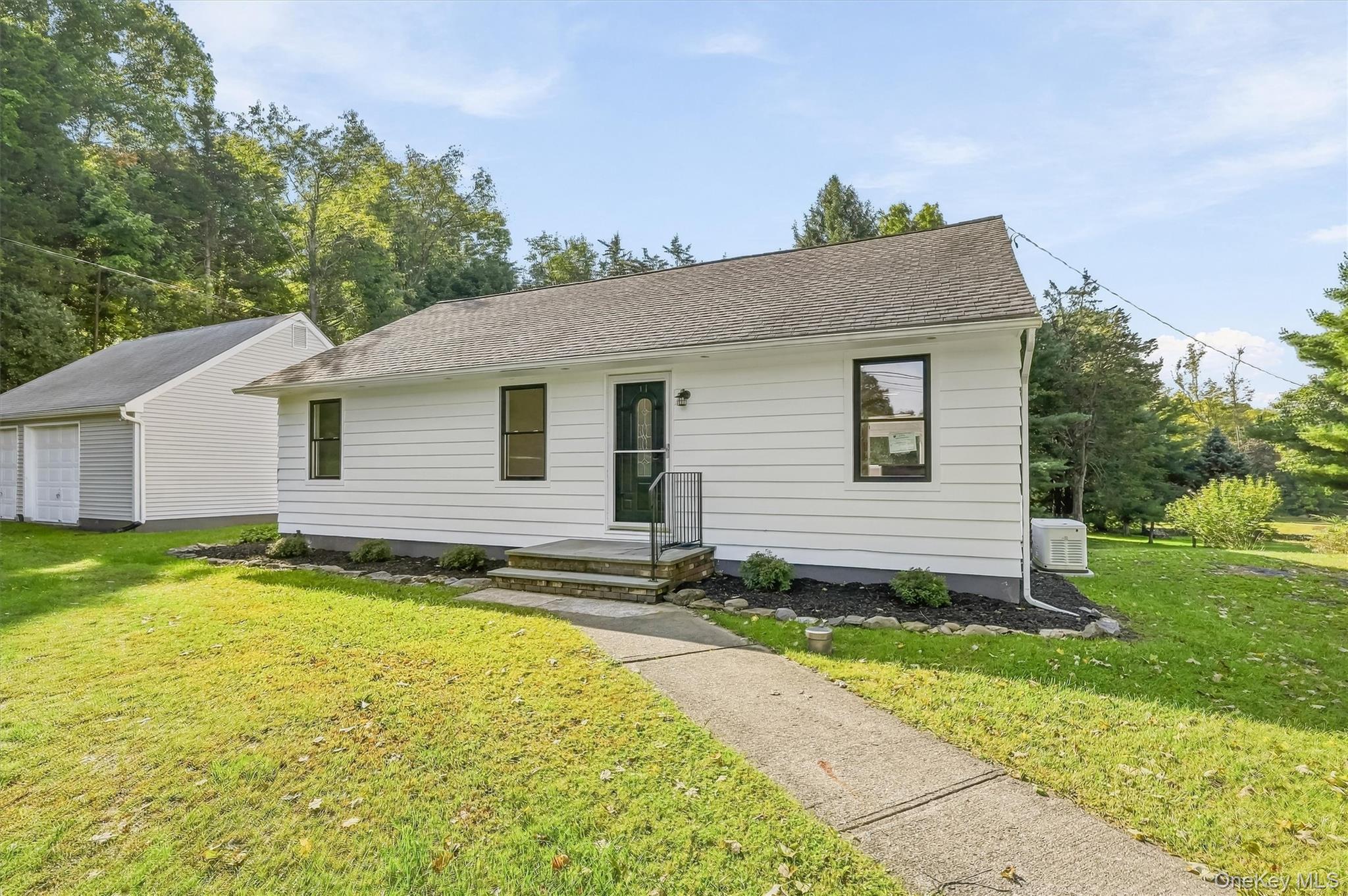 240 Spanktown Road, Florida NY 10921