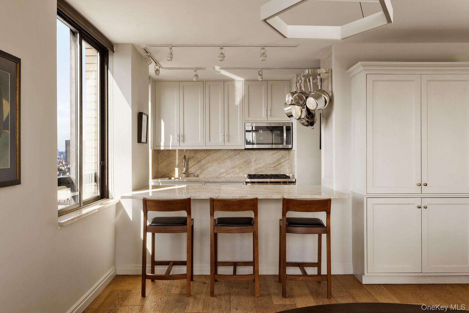 171 E 84TH Street Unit 33E, Manhattan NY 10028