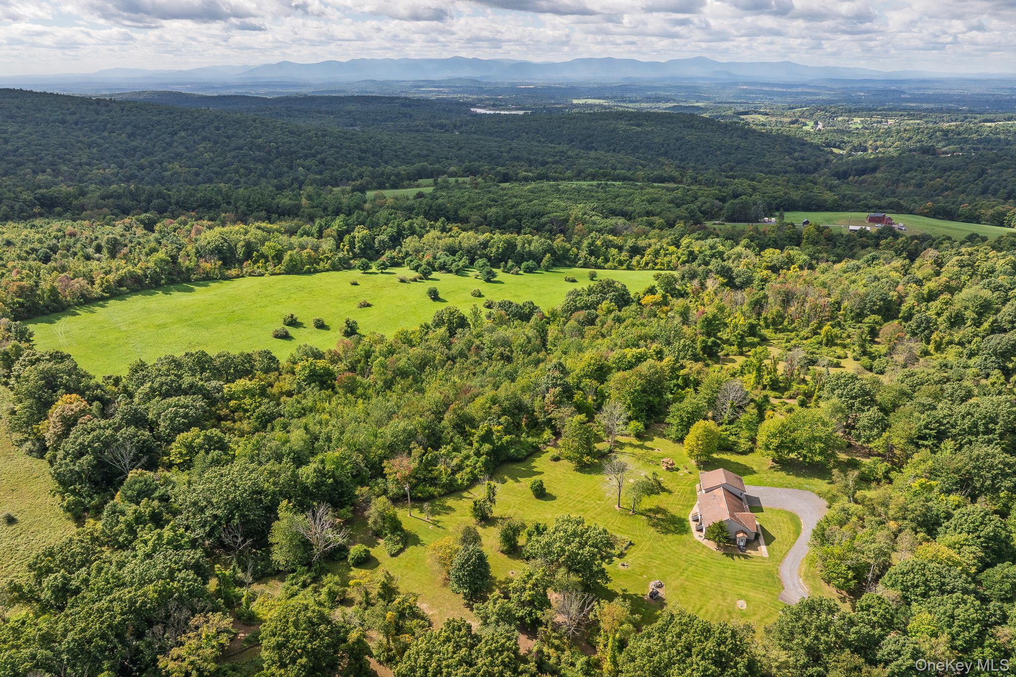 915 Palmer Road Extension, Claverack NY 12521