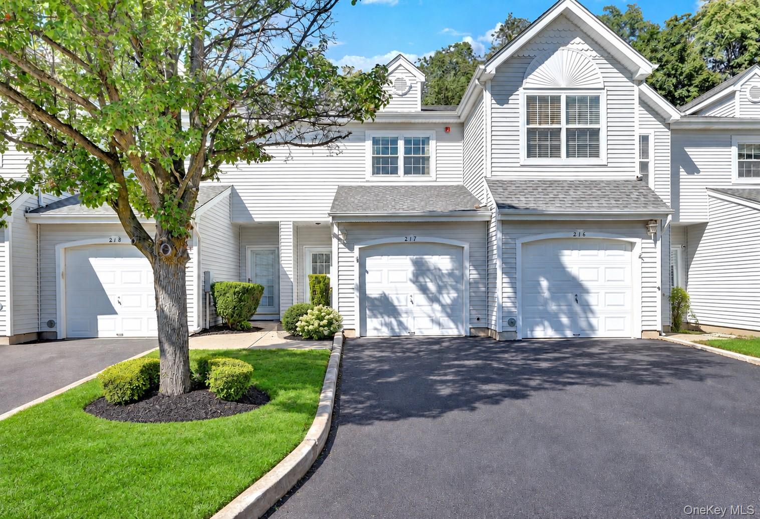 217 Windward Court N, Port Jefferson NY 11777
