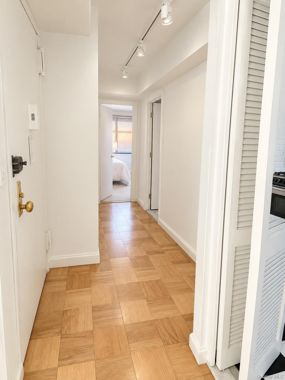 153 East 57th St Unit 21B, Manhattan NY 10022