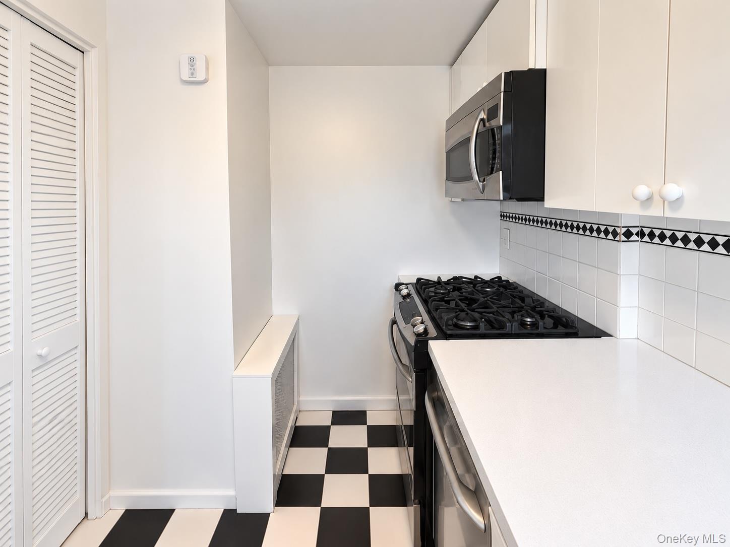 153 East 57th St Unit 21B, Manhattan NY 10022