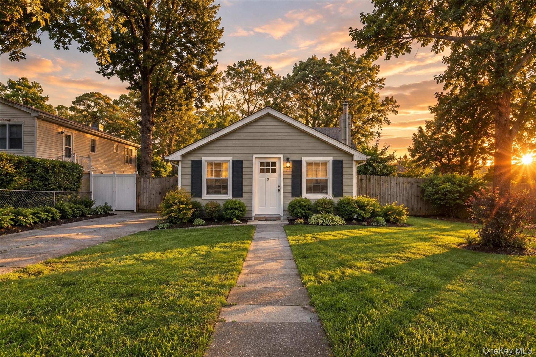 3 Elmwood Avenue, Selden NY 11784