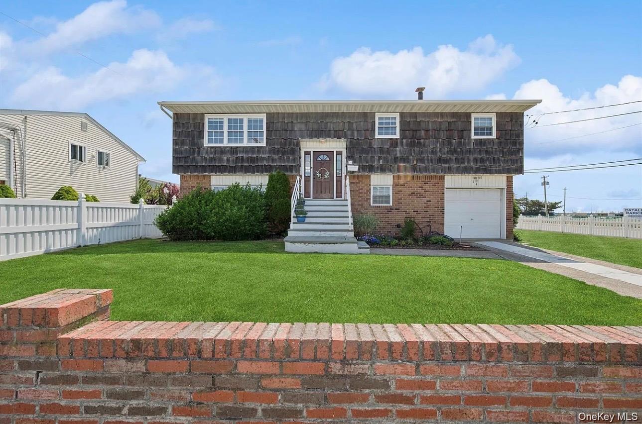 54 Acapulco Street, Atlantic Beach NY 11509