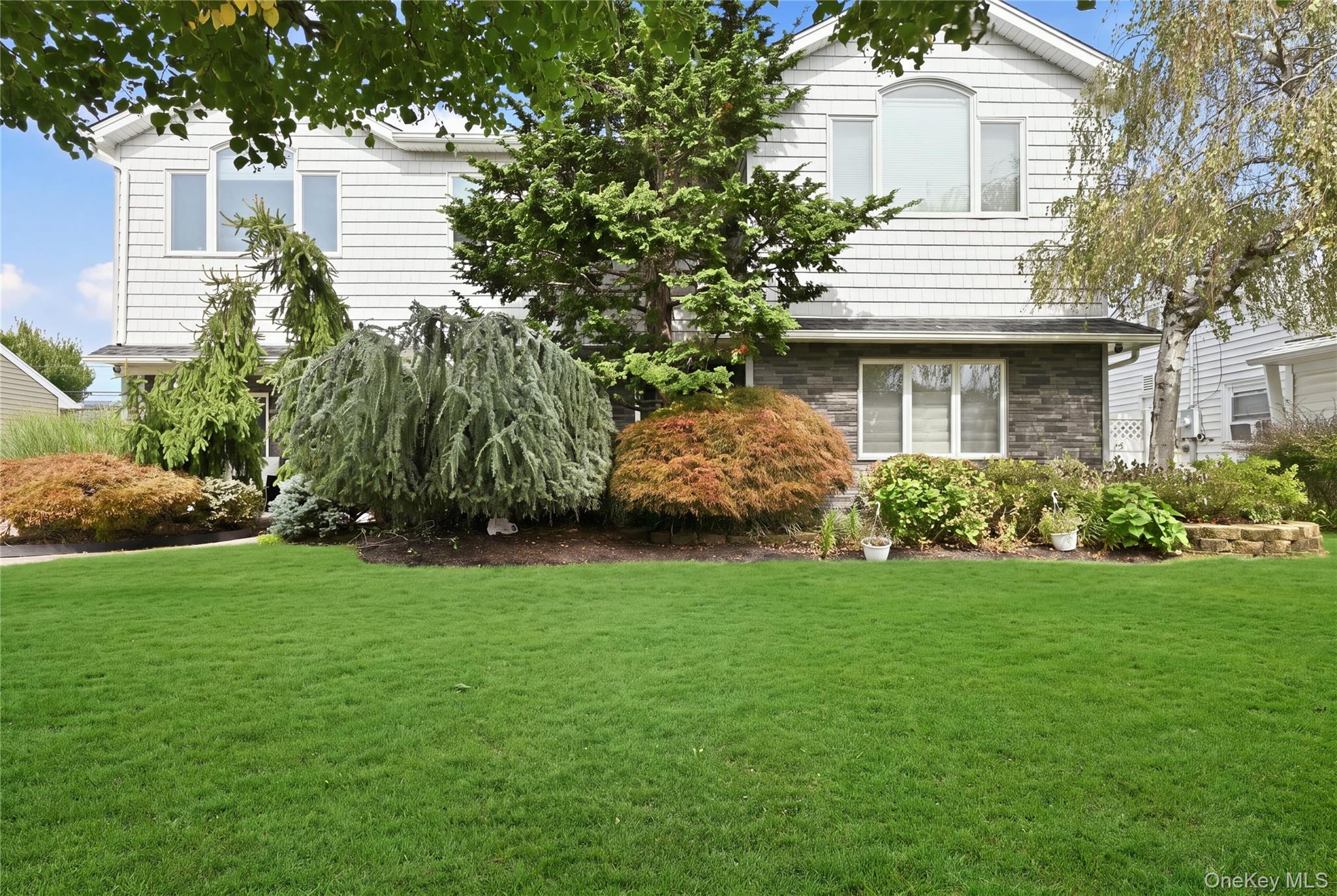 2555 Arleigh Road, East Meadow NY 11554