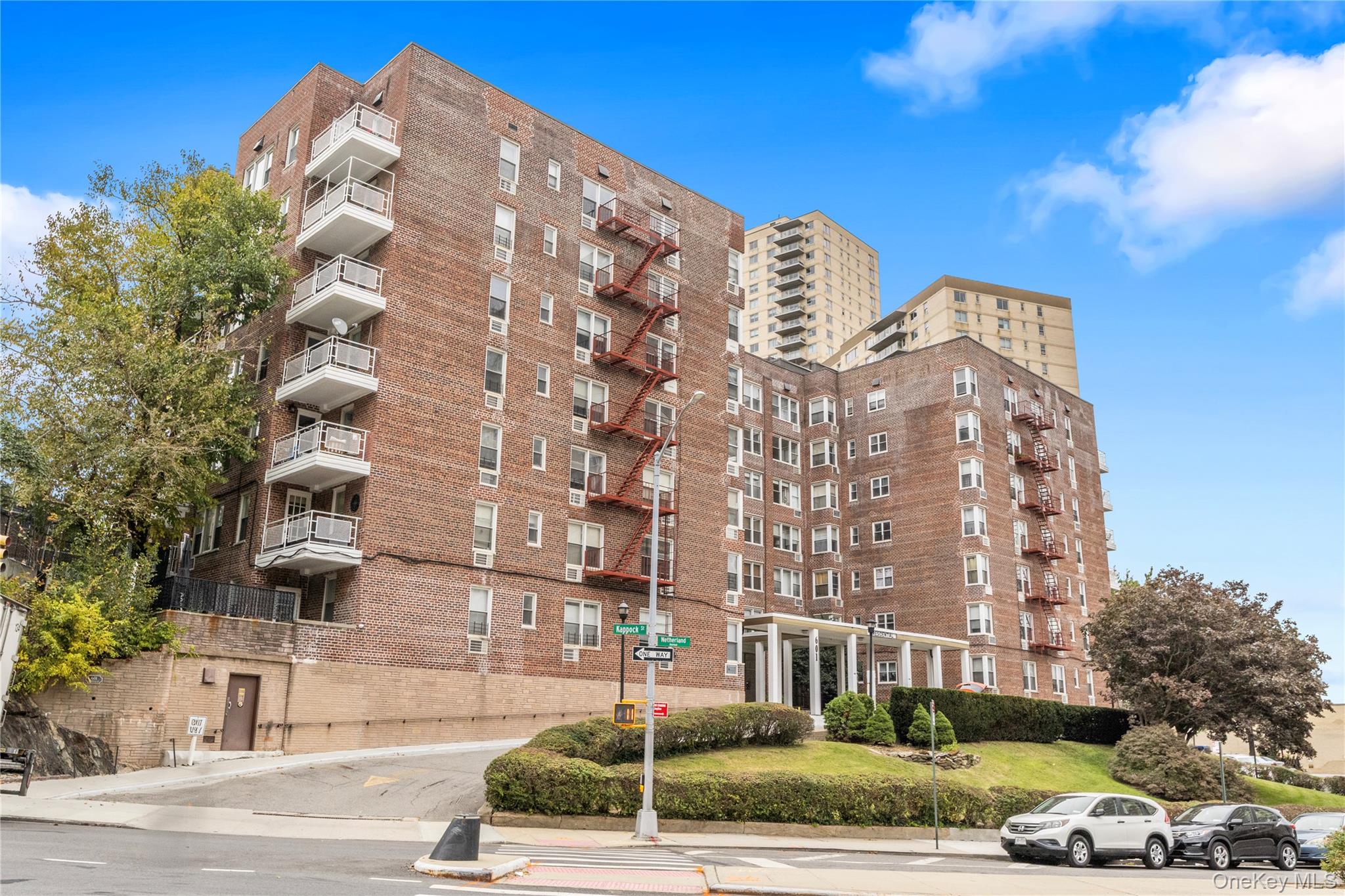 601 Kappock Street Unit 6R, Bronx NY 10463