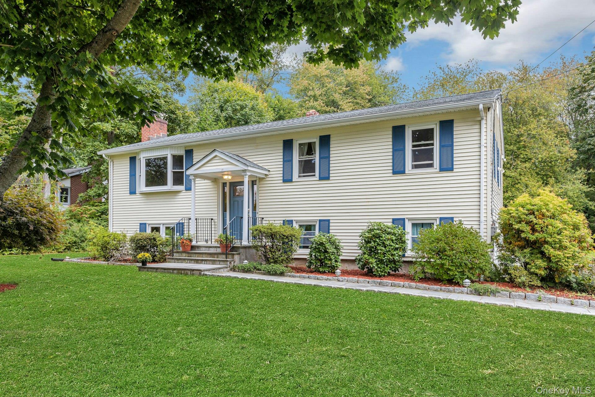 94 Overlook Drive, Mahopac NY 10541