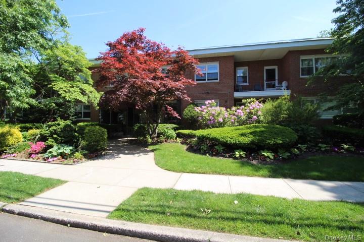 463 Summit Avenue Unit 2-A, Cedarhurst NY 11516