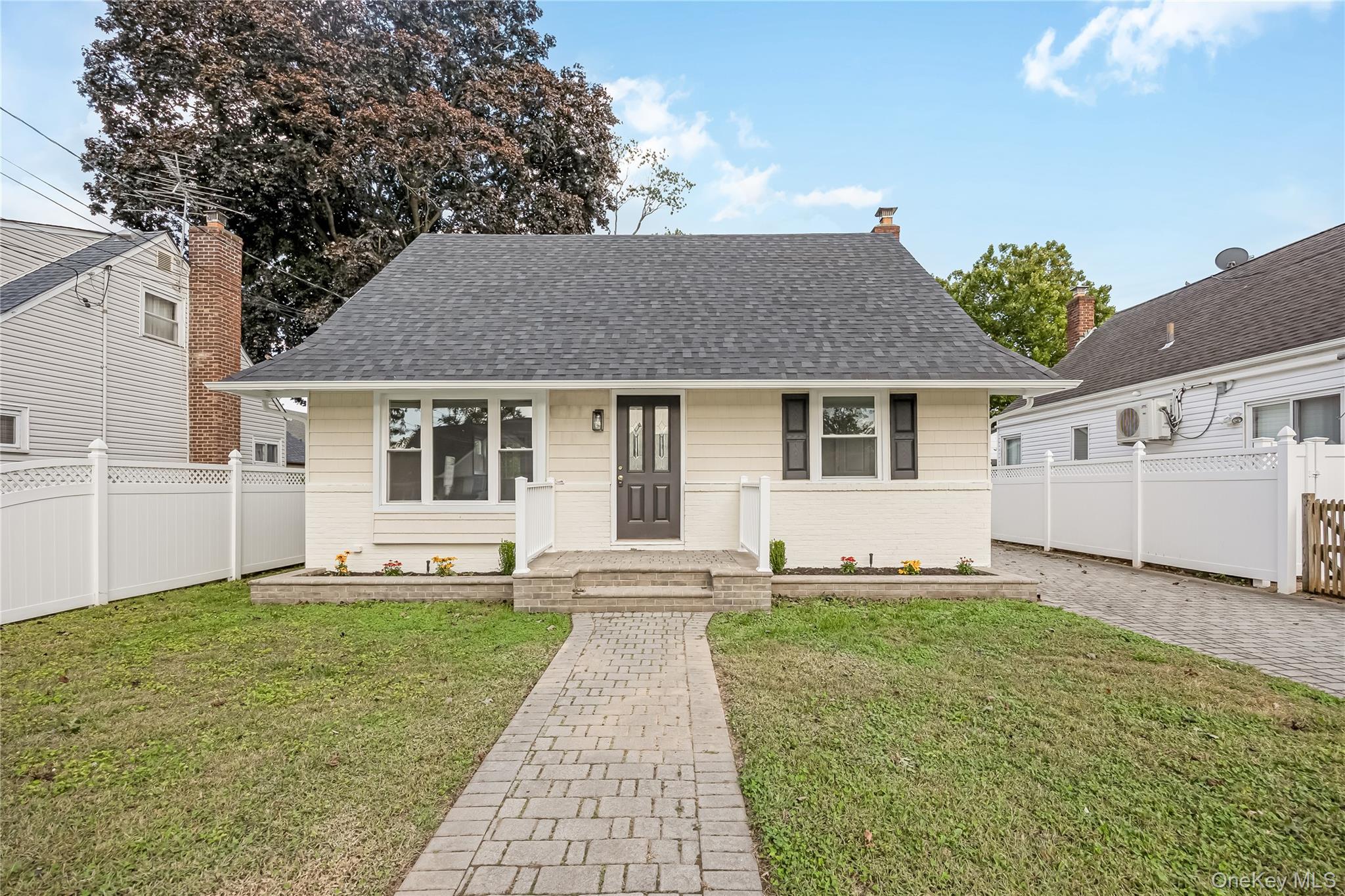 200 Raff Avenue, Elmont NY 11003