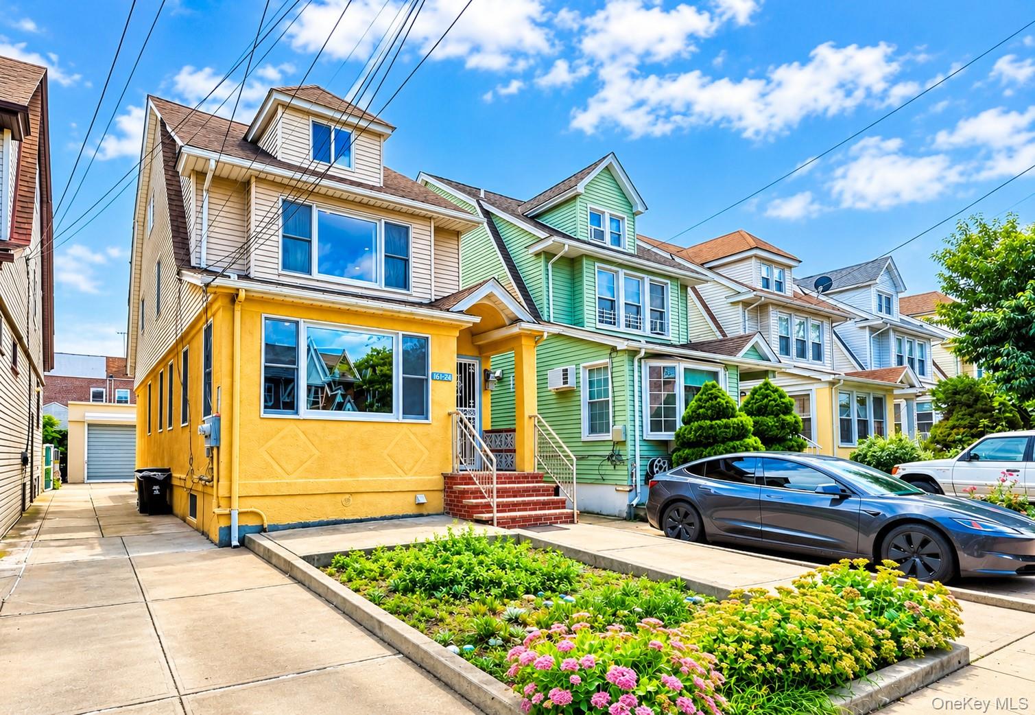 161-24 84th Avenue, Jamaica Hills NY 11432