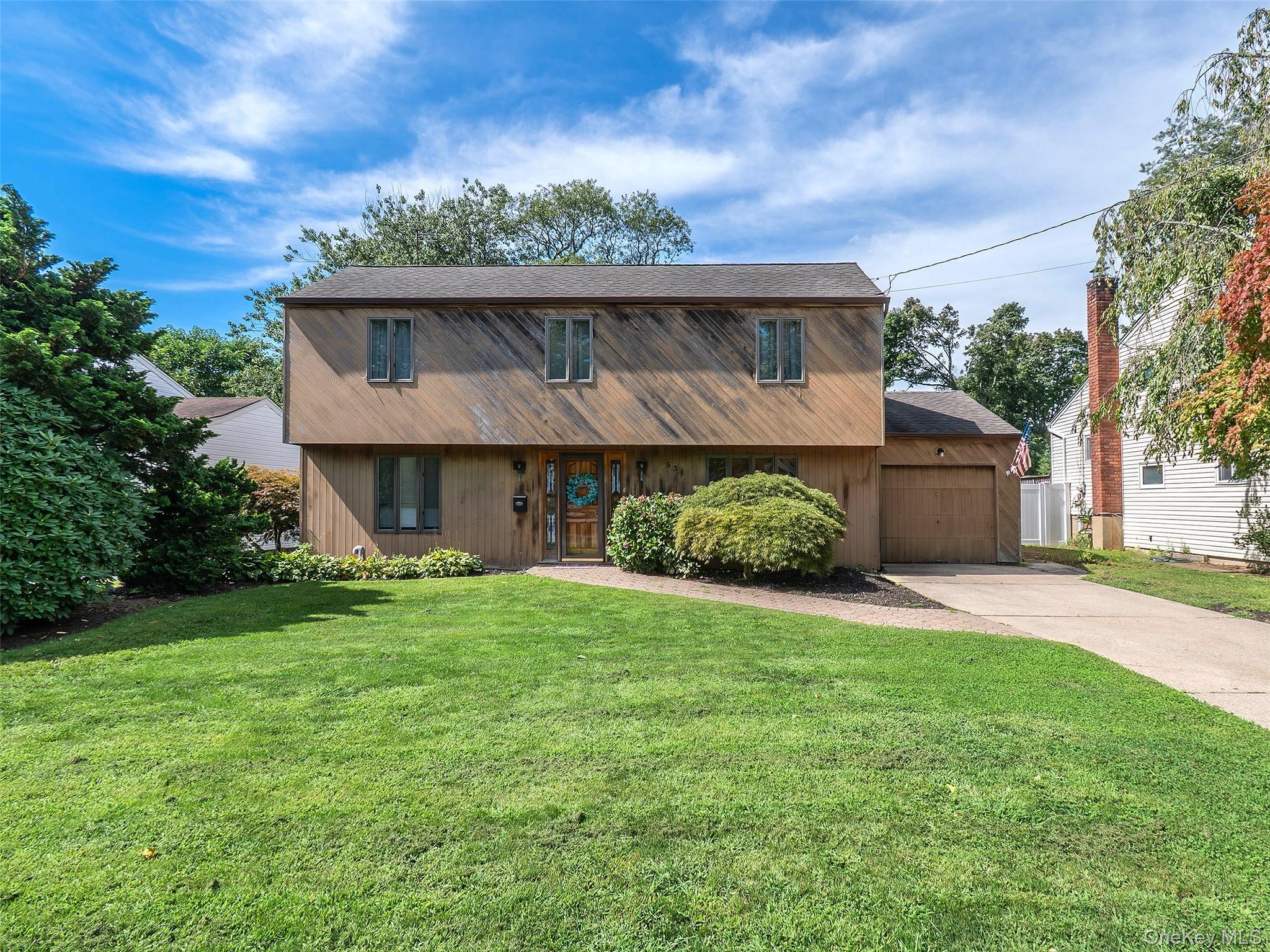 531 5th Street, East Northport NY 11731