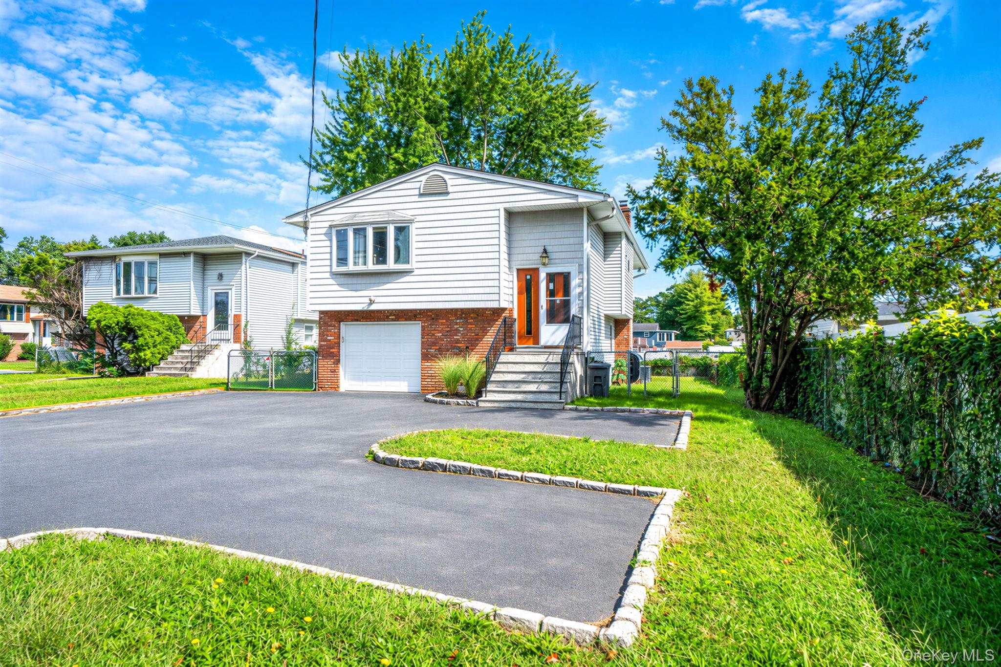 263 Commack Road, Deer Park NY 11729