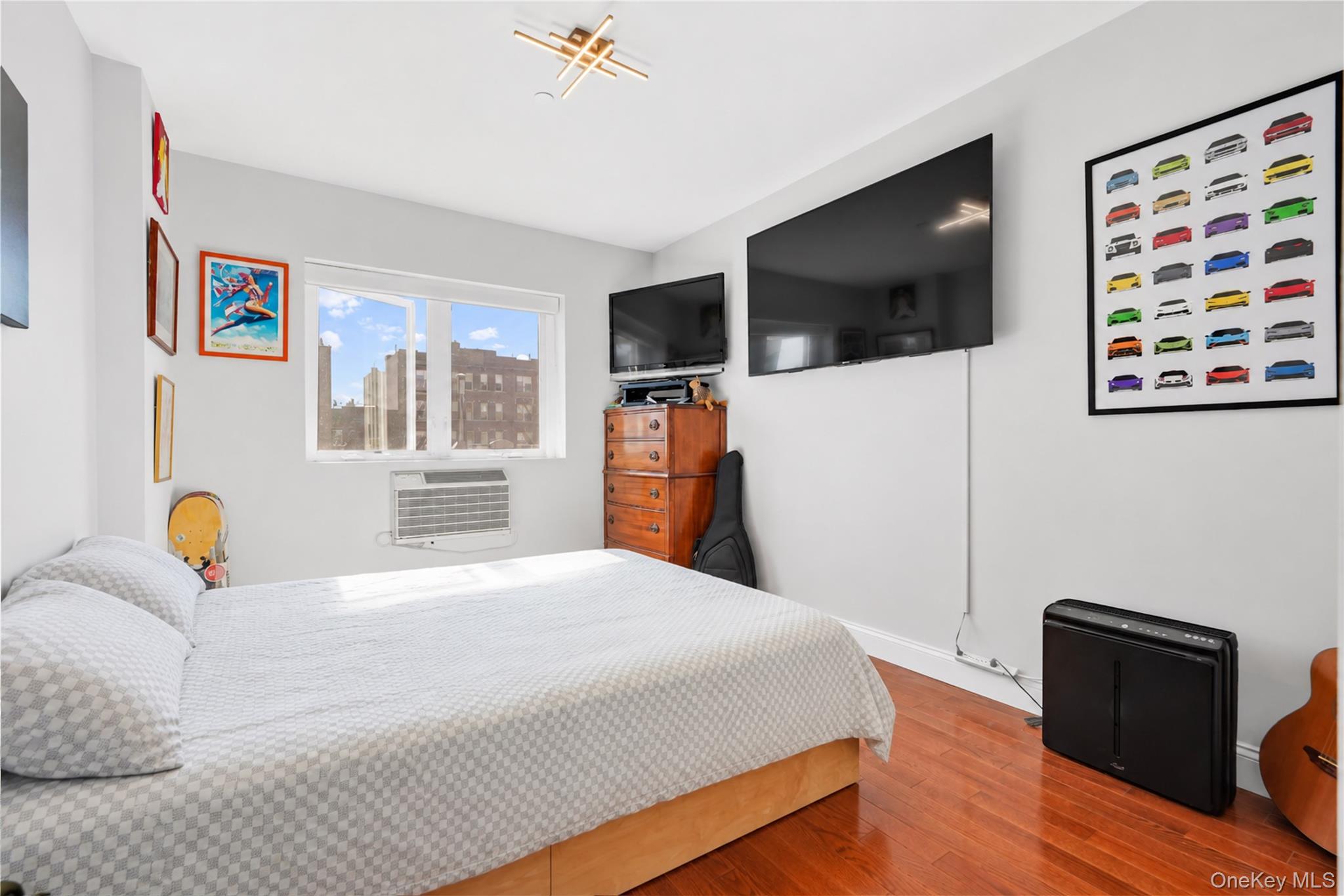 2821 36th Street Unit 4R, Astoria NY 11103