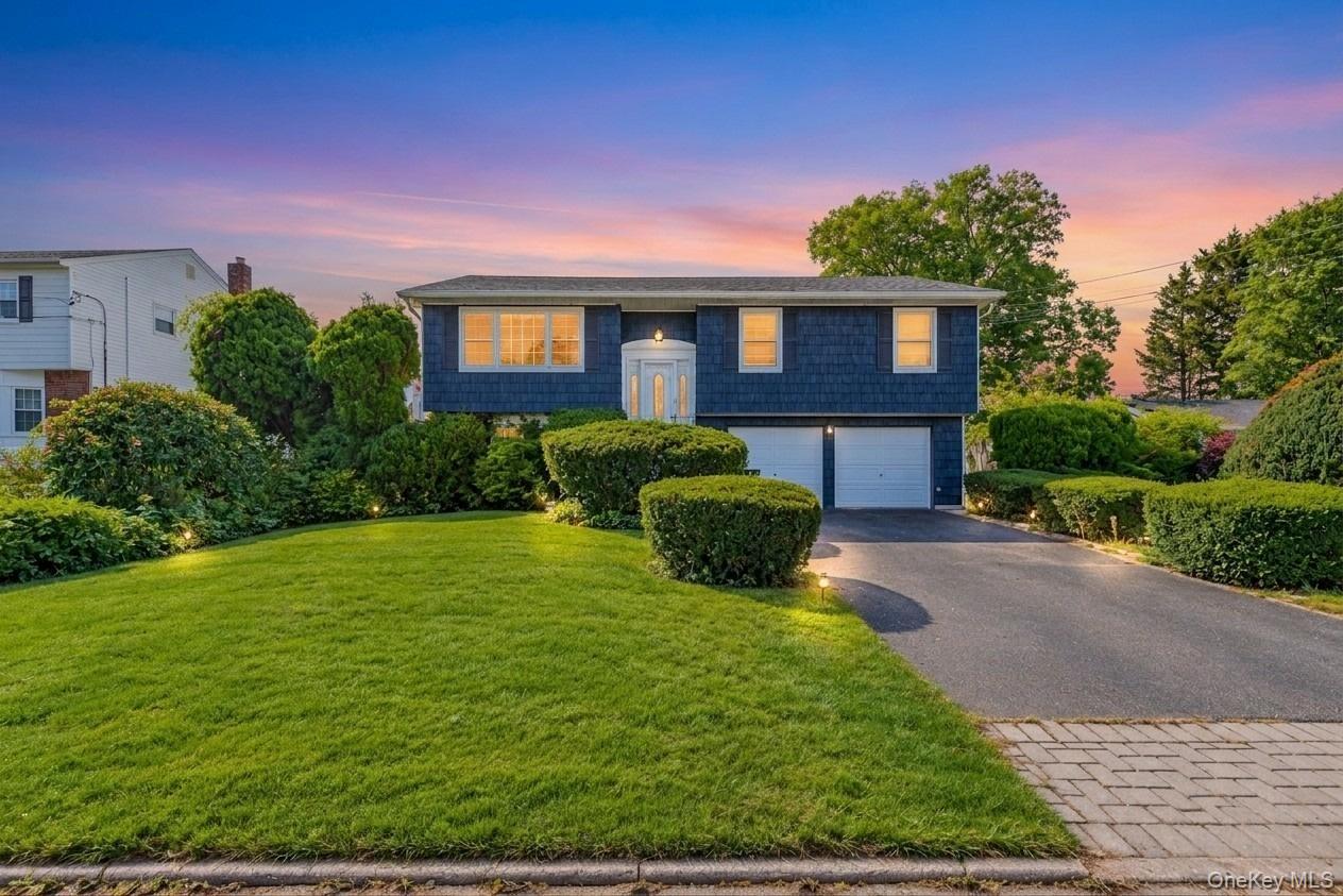 286 W 13th Street, Deer Park NY 11729