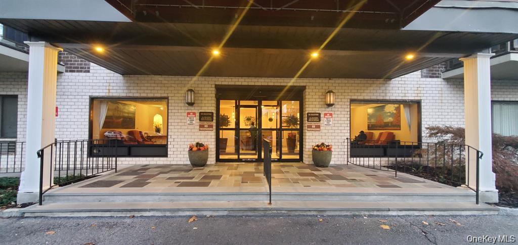 160 academy Street Unit 3L, Poughkeepsie NY 12601