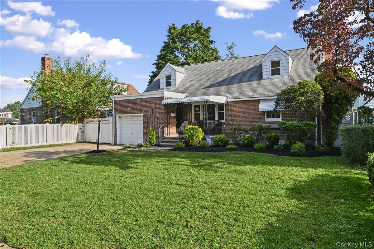 54 Greenway Boulevard, Elmont NY 11003